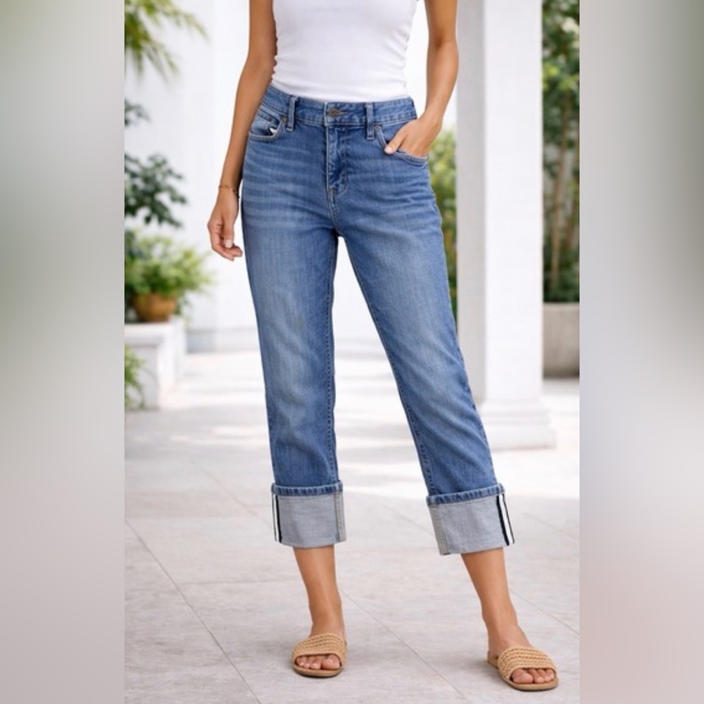 Banana Republic Cropped Cuff Capri Classic.